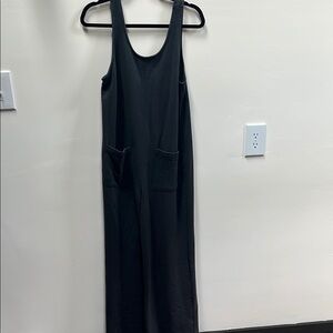 Black Sleeveless Overalls with Pockets